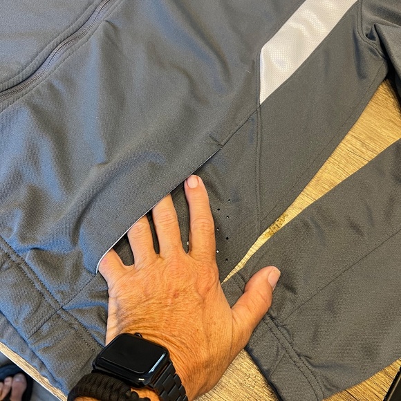 Nike Elite, Dri-fit zip up jacket size large - Picture 4 of 6